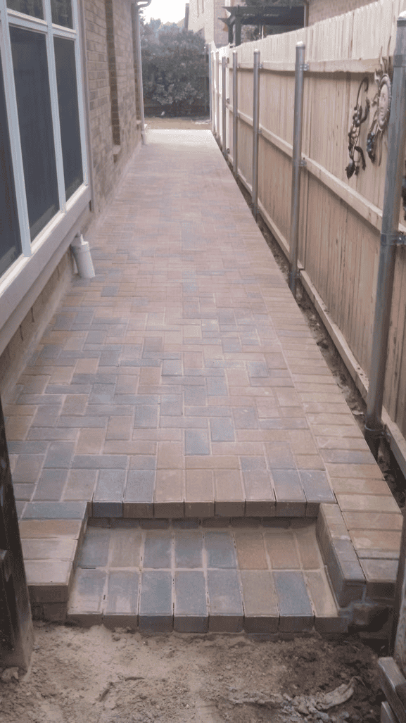 Conroy's stone work and pavestone project in North Texas 6