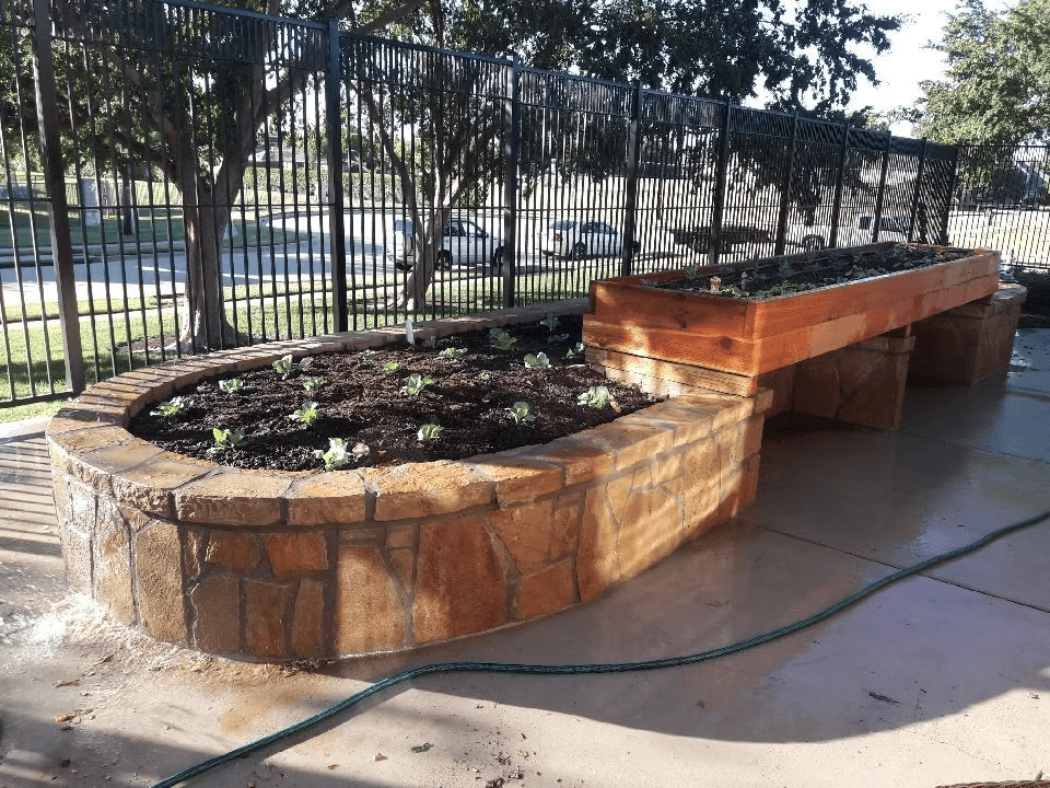 Conroy's decorative planter and pot arrangement in North Texas 3